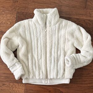 Athleta Cream Sherpa Jacket size Medium - like new